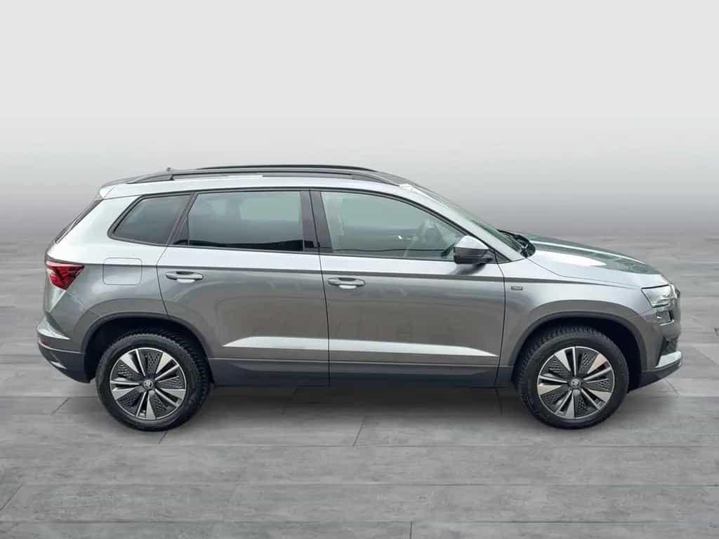 Skoda Karoq 1.5 TSI DSG Tour Anhängerkupplung LED Navi 09/2025-photo-5