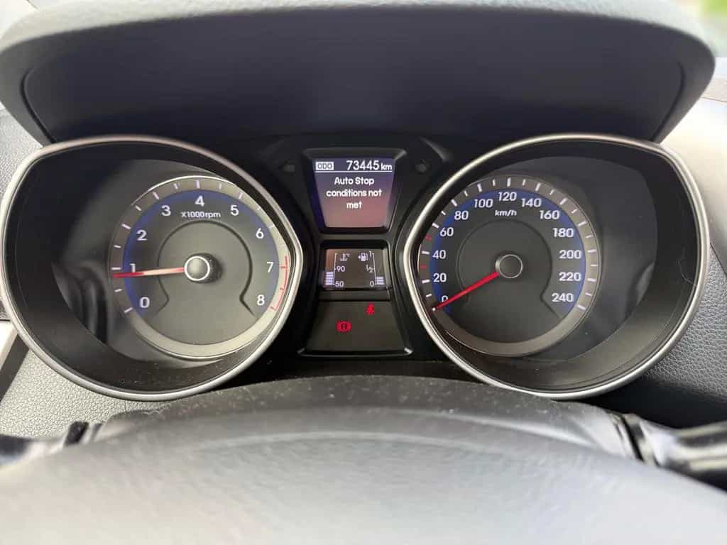 Hyundai i30 1.4 Classic blue Klima USB AUX PDC 11/2015-photo-10