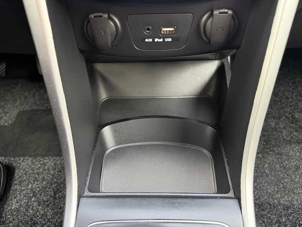 Hyundai i30 1.4 Classic blue Klima USB AUX PDC 11/2015-photo-25
