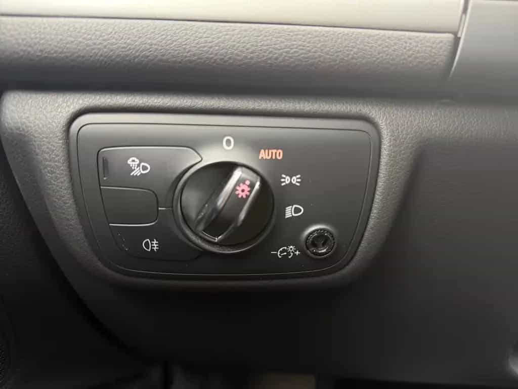 Audi A6 Avant 2.0 TFSI Bi-Xenon Navi Tempomat PDC 10/2014-photo-15