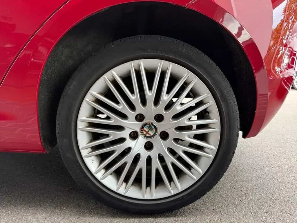 Alfa Romeo Giulietta 1.4 Basis Klimaaut. Navi Tempomat PDC 10/2017-photo-13