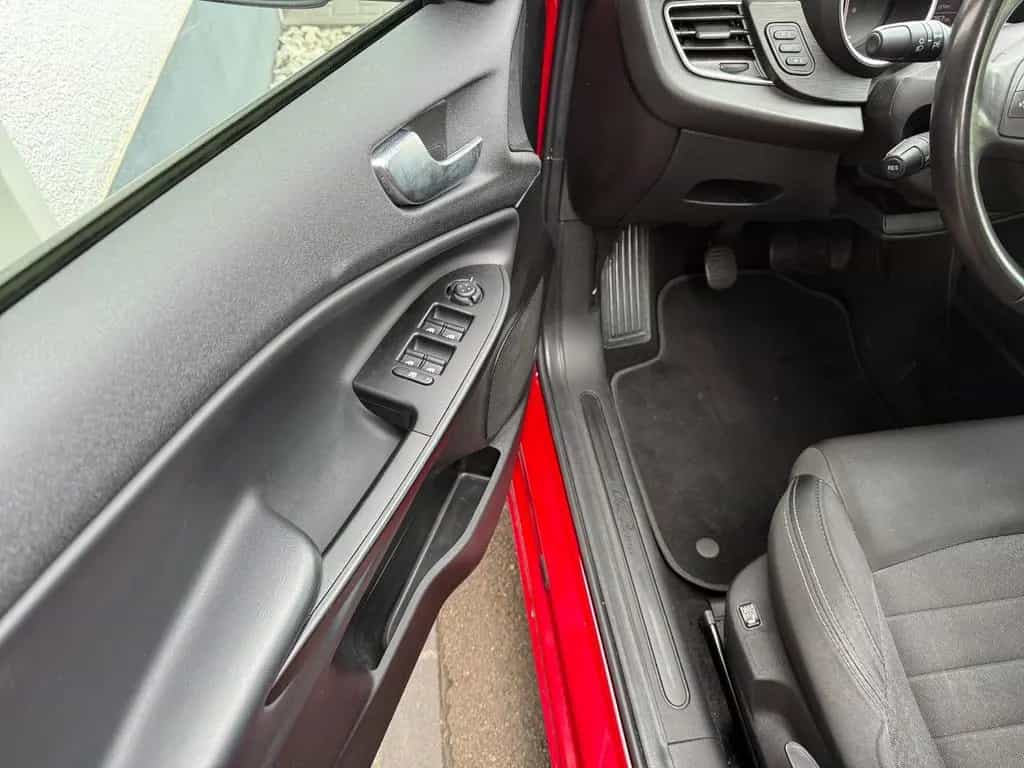 Alfa Romeo Giulietta 1.4 Basis Klimaaut. Navi Tempomat PDC 10/2017-photo-15
