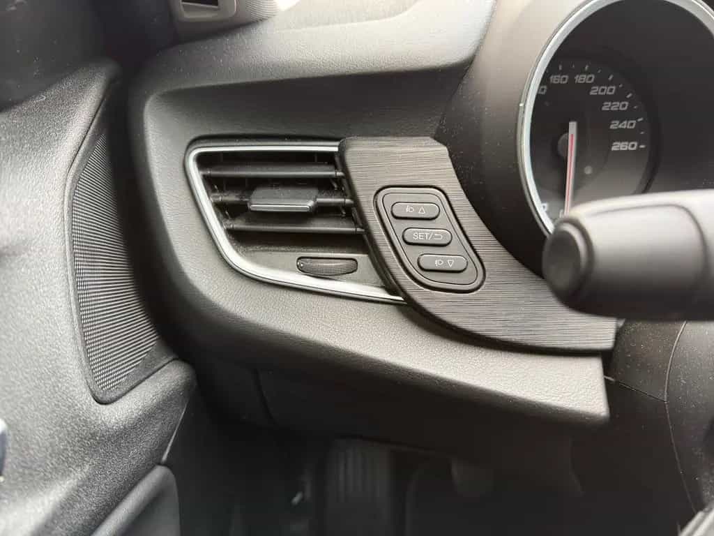 Alfa Romeo Giulietta 1.4 Basis Klimaaut. Navi Tempomat PDC 10/2017-photo-17