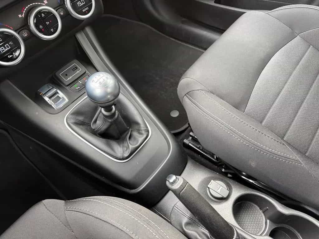 Alfa Romeo Giulietta 1.4 Basis Klimaaut. Navi Tempomat PDC 10/2017-photo-26