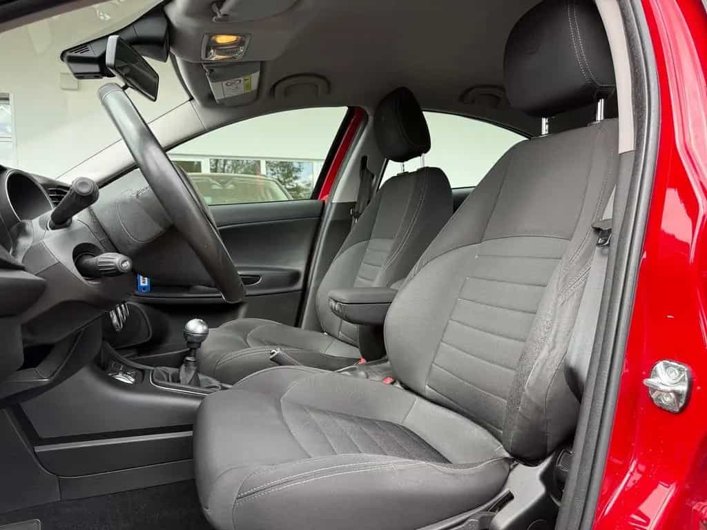 Alfa Romeo Giulietta 1.4 Basis Klimaaut. Navi Tempomat PDC 10/2017-photo-27