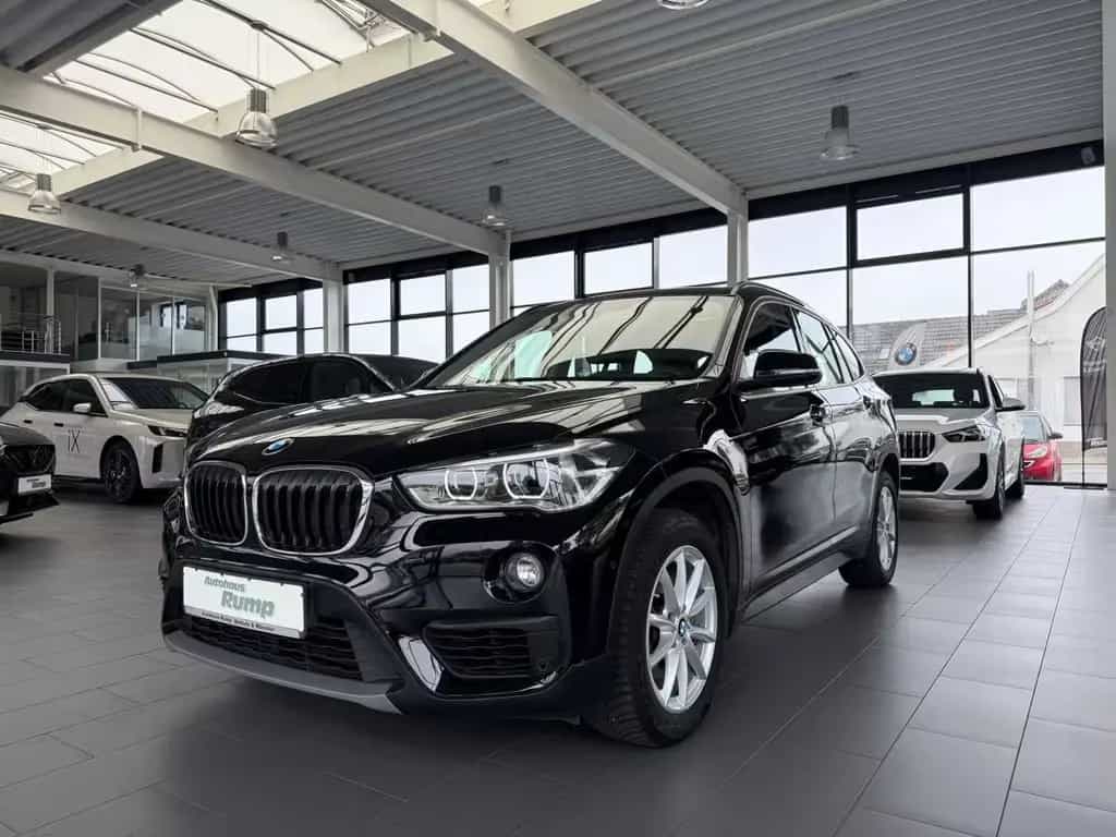 BMW X1 sDrive 18i Automatik /Sitzheizung 08/2018-photo-0