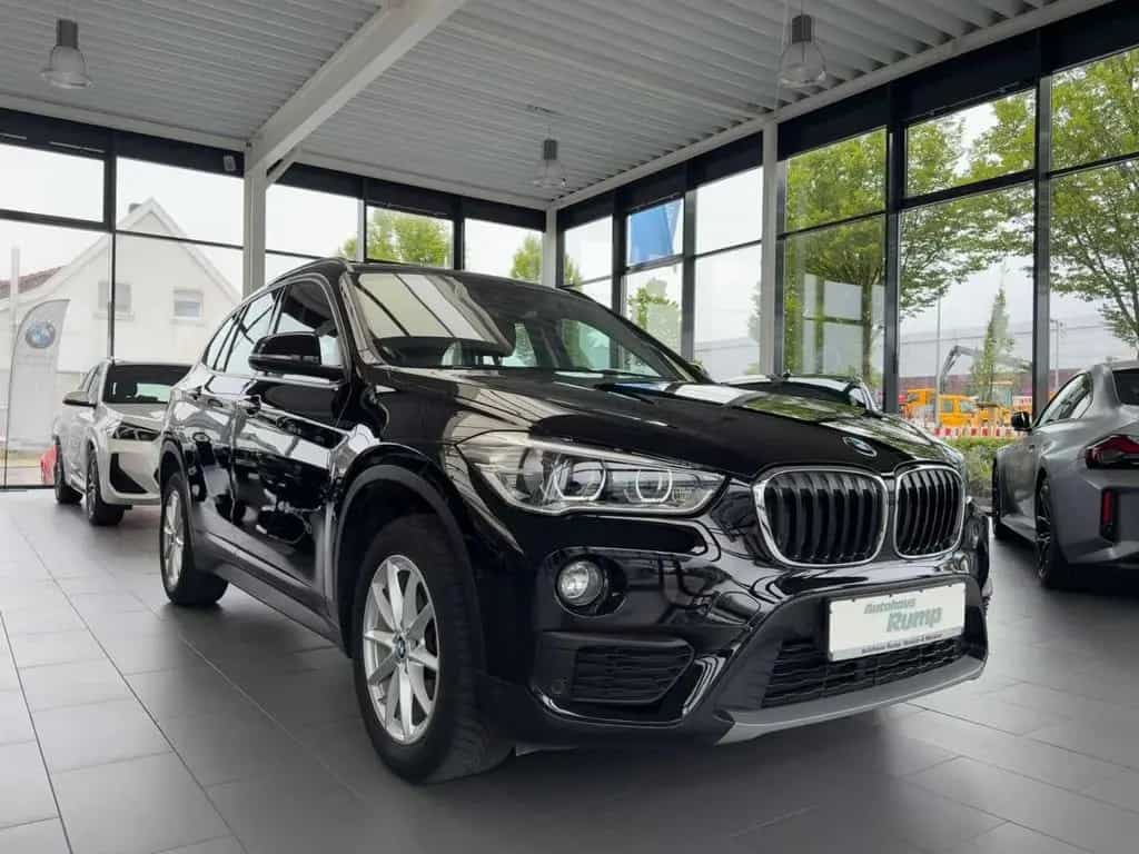 BMW X1 sDrive 18i Automatik /Sitzheizung 08/2018-photo-2