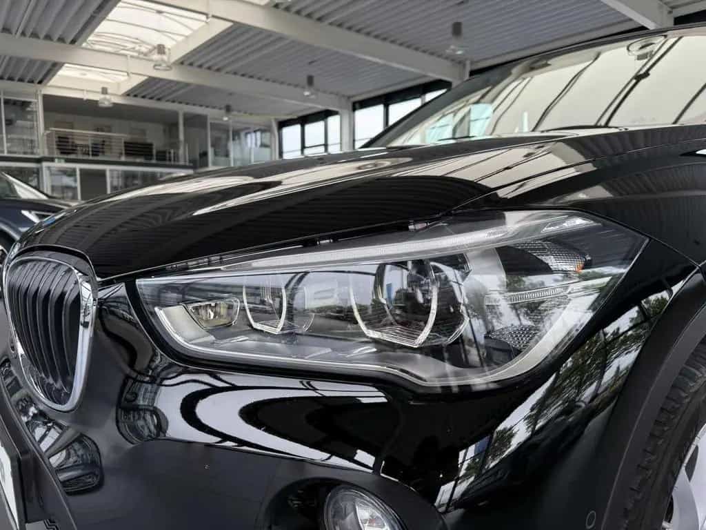 BMW X1 sDrive 18i Automatik /Sitzheizung 08/2018-photo-3