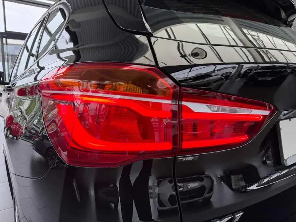 BMW X1 sDrive 18i Automatik /Sitzheizung 08/2018-photo-7