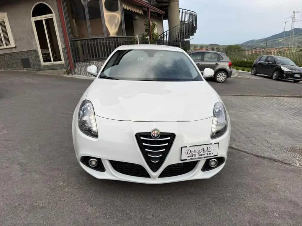 Alfa Romeo Giulietta ALFA ROMEO Giulietta 1.6 JTDm-2 105 CV Exclusive 04/2015-photo-1