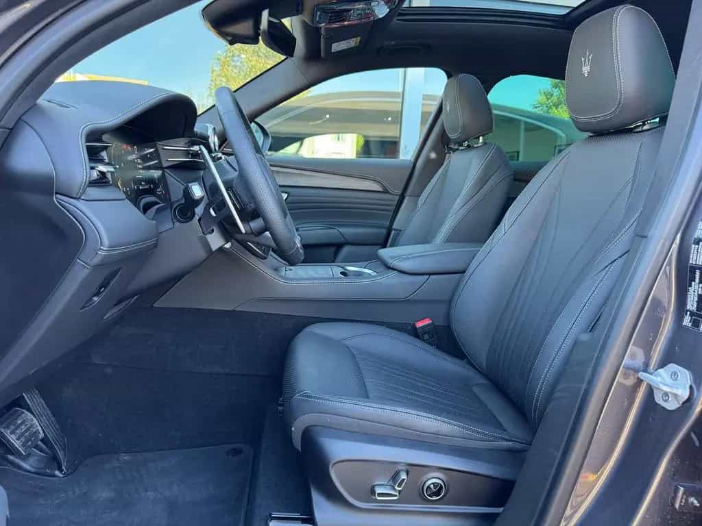 Maserati Grecale GT*NAVI*MATRIX*PANO*KAMERA*ACC*20ZOLL* 10/2025-photo-13