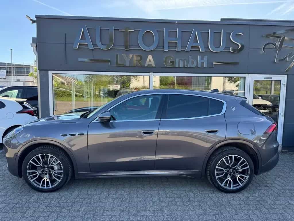 Maserati Grecale GT*NAVI*MATRIX*PANO*KAMERA*ACC*20ZOLL* 10/2025-photo-2