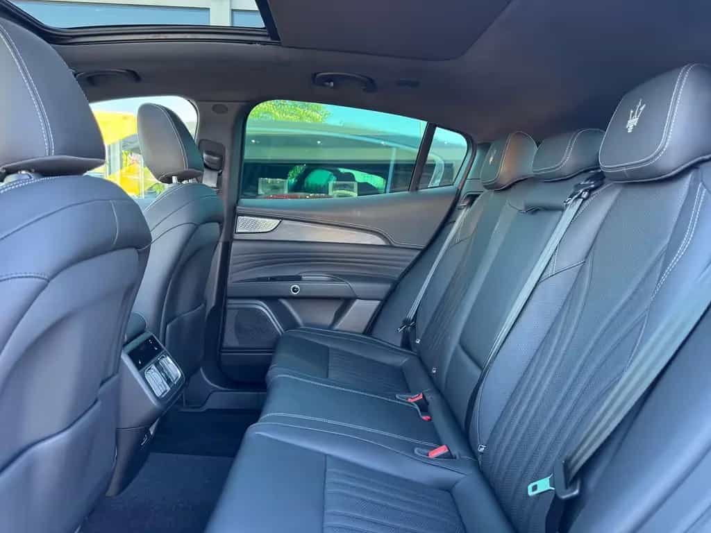 Maserati Grecale GT*NAVI*MATRIX*PANO*KAMERA*ACC*20ZOLL* 10/2025-photo-26