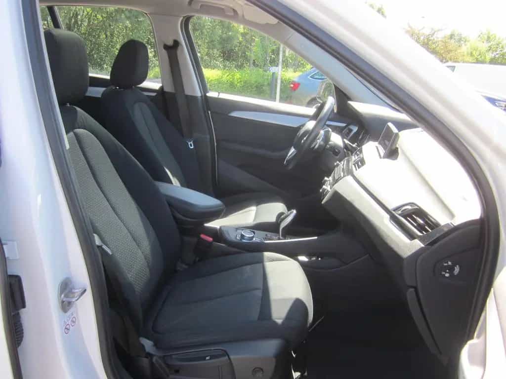 BMW X1 sDrive18d ADVANTAGE AUT NAVI PANO RFK GRA PDC 11/2020-photo-12