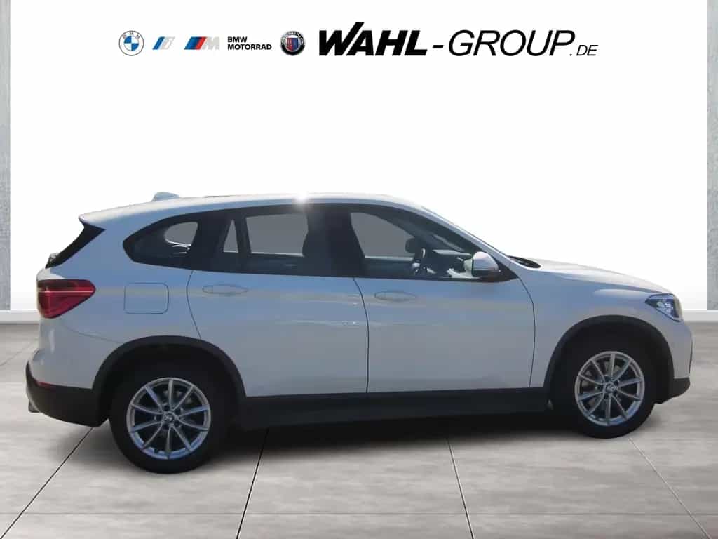 BMW X1 sDrive18d ADVANTAGE AUT NAVI PANO RFK GRA PDC 11/2020-photo-3