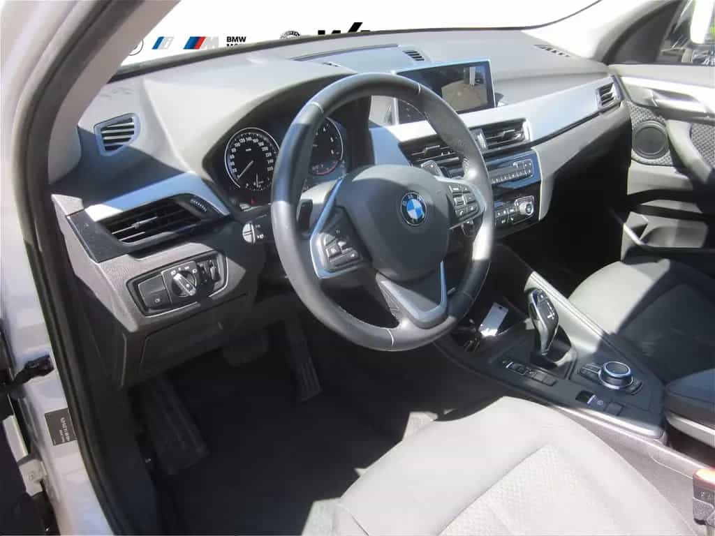 BMW X1 sDrive18d ADVANTAGE AUT NAVI PANO RFK GRA PDC 11/2020-photo-8