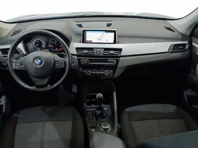 BMW X1 sDrive16d Business Advantage 07/2020-photo-6