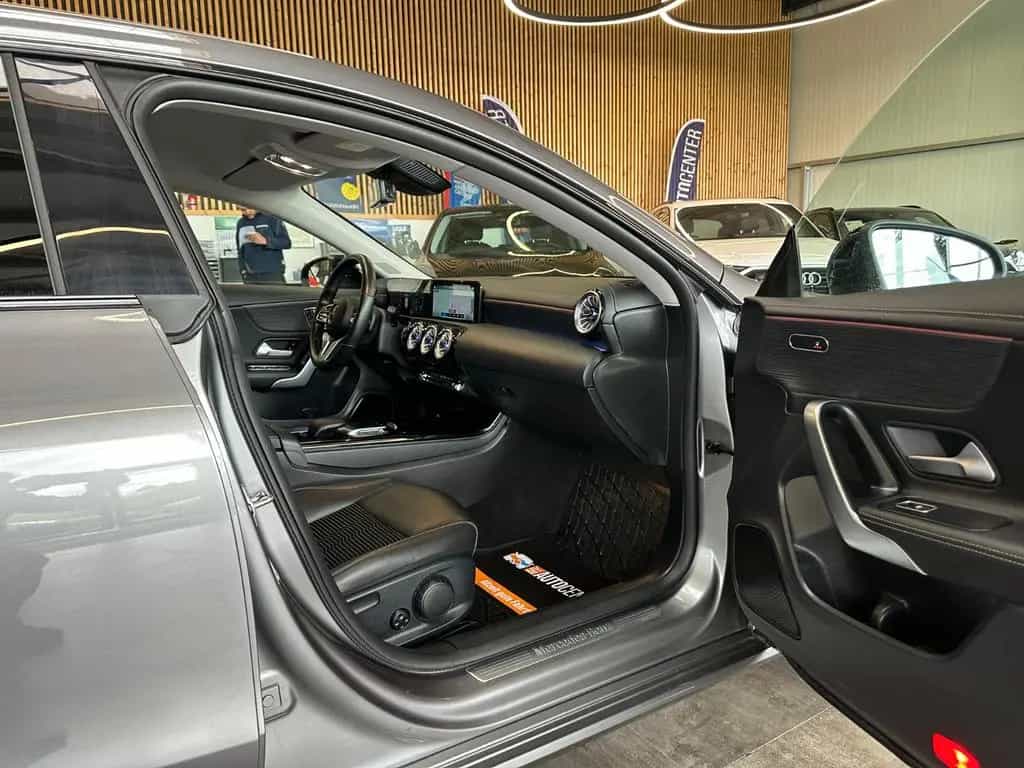 Mercedes-Benz CLA Shooting Brake CLA 220 d 4Matic *Multibeam*AHK*LED*Navi* 11/2021-photo-37