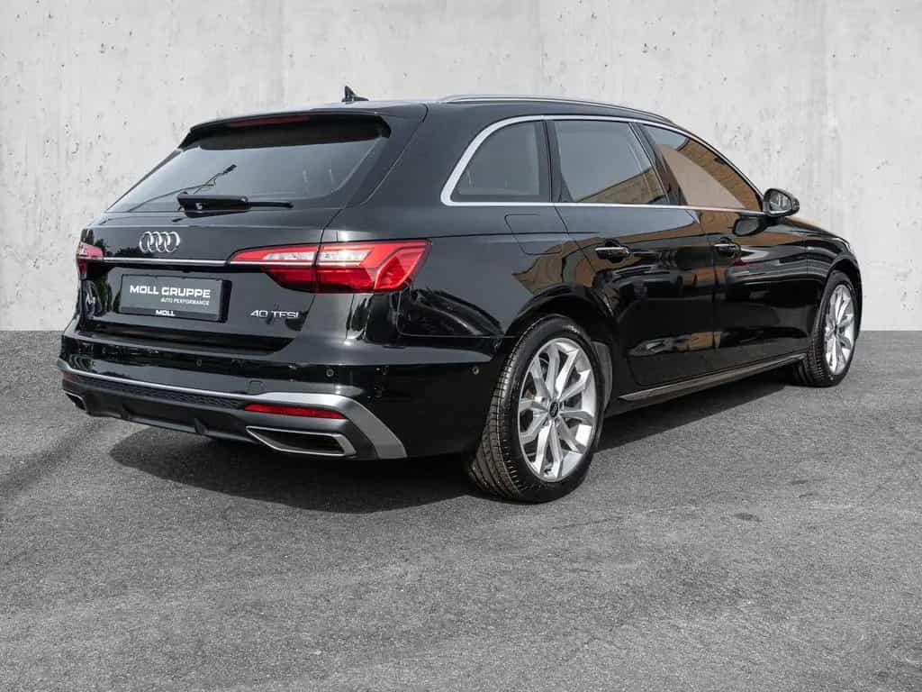 Audi A4 Avant S line 40 TFSI S tronic Virtuell B&O He 04/2022-photo-3