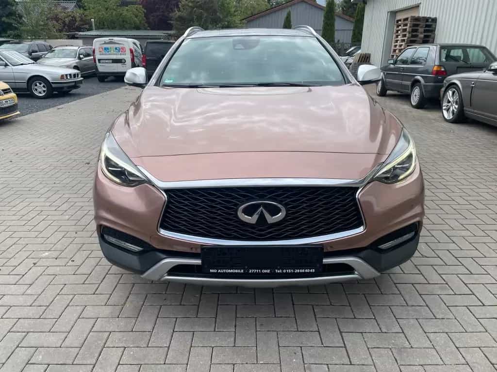 Infiniti QX30 2.2d DCT AWD Premium Tech 11/2016-photo-1