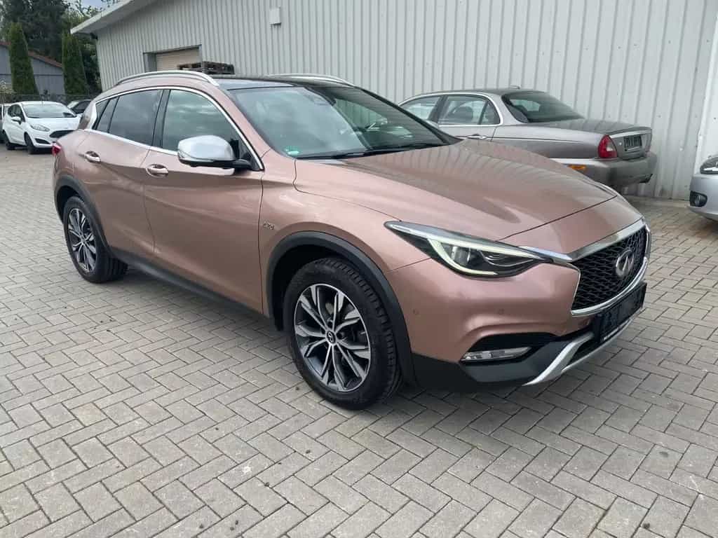 Infiniti QX30 2.2d DCT AWD Premium Tech 11/2016-photo-2