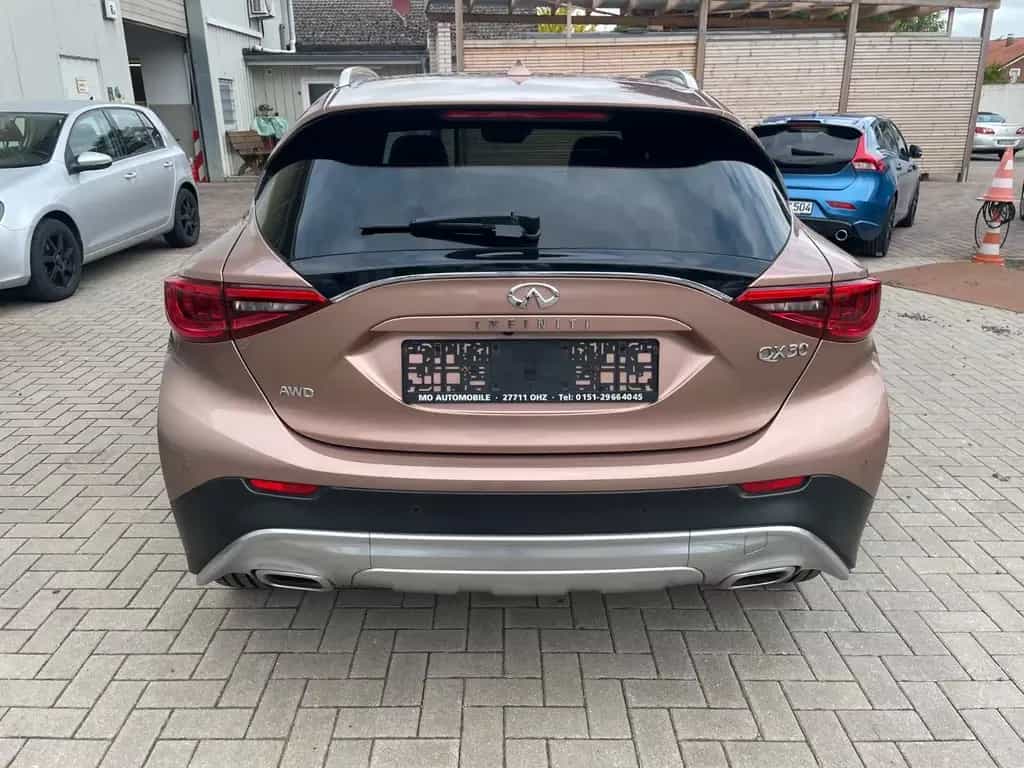 Infiniti QX30 2.2d DCT AWD Premium Tech 11/2016-photo-5