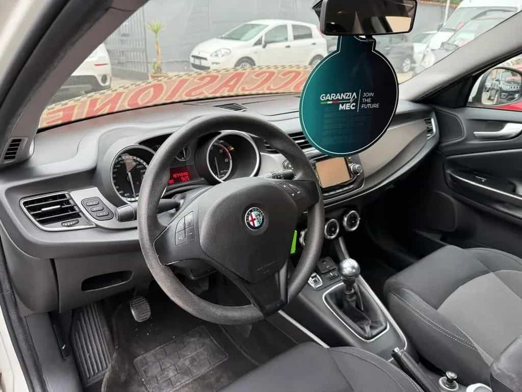 Alfa Romeo Giulietta 1.6 JTDm 05/2015-photo-12