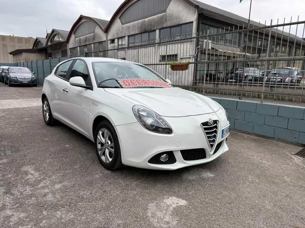 Alfa Romeo Giulietta 1.6 JTDm 05/2015-photo-4