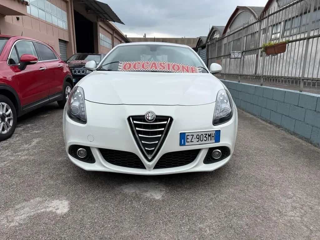 Alfa Romeo Giulietta 1.6 JTDm 05/2015-photo-5