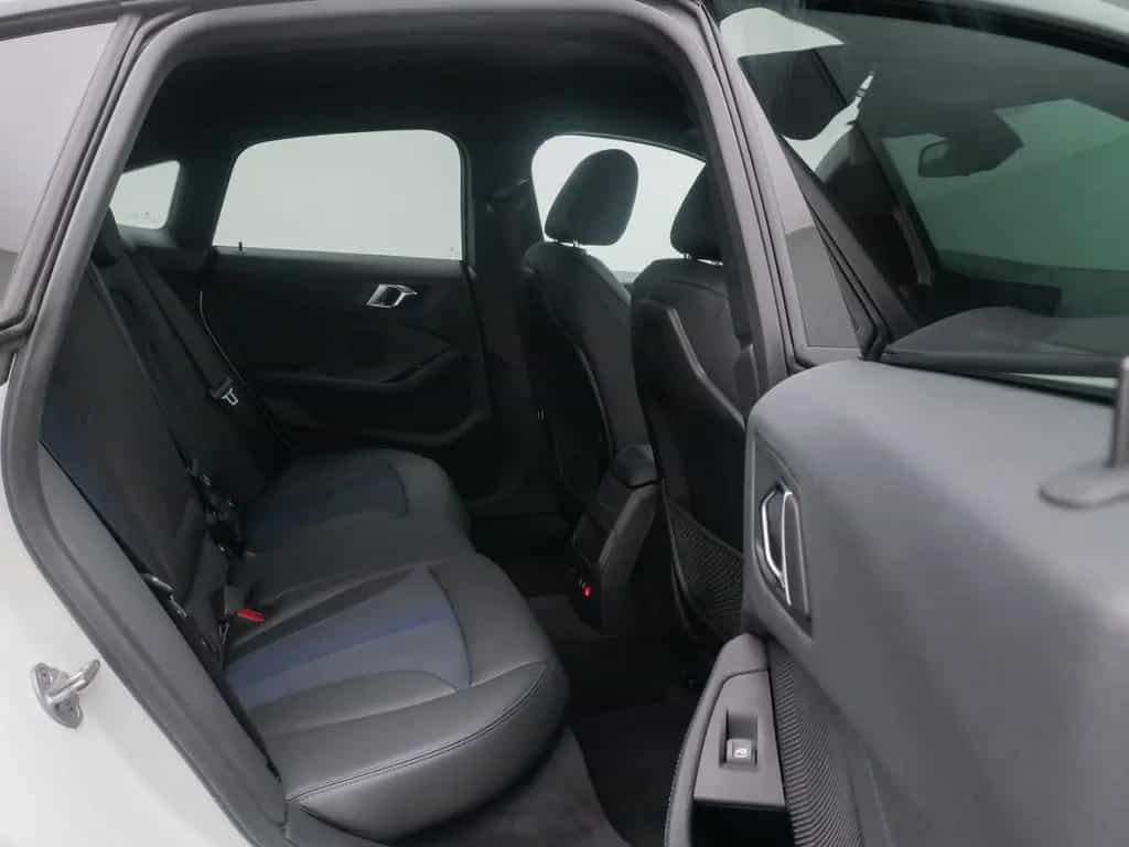 BMW 218 Gran Coupé 218i Gran Coupé M Sport DAB Kamera AHK 18Zoll 12/2022-photo-24