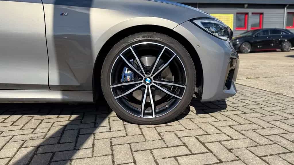 BMW M340 M340 i xDrive H&K 360° StHzg Individual 12/2019-photo-3