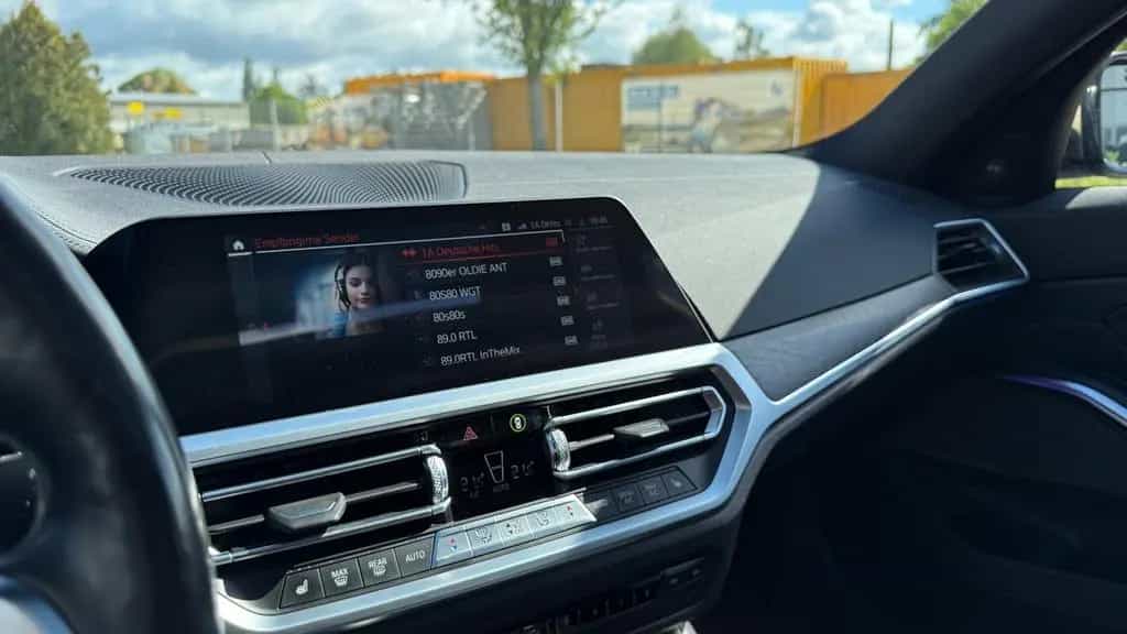 BMW M340 M340 i xDrive H&K 360° StHzg Individual 12/2019-photo-30