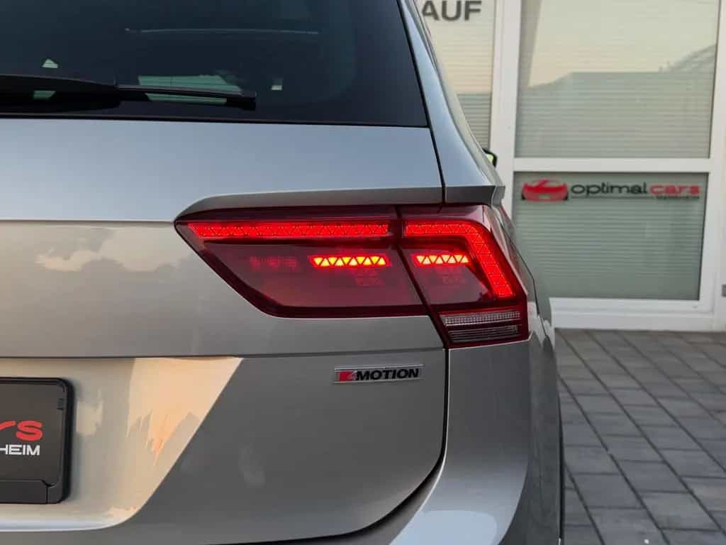 Volkswagen Tiguan 2.0 TSI 4Motion R-Line/PANO/AHK/8FACH/ACC 08/2019-photo-10