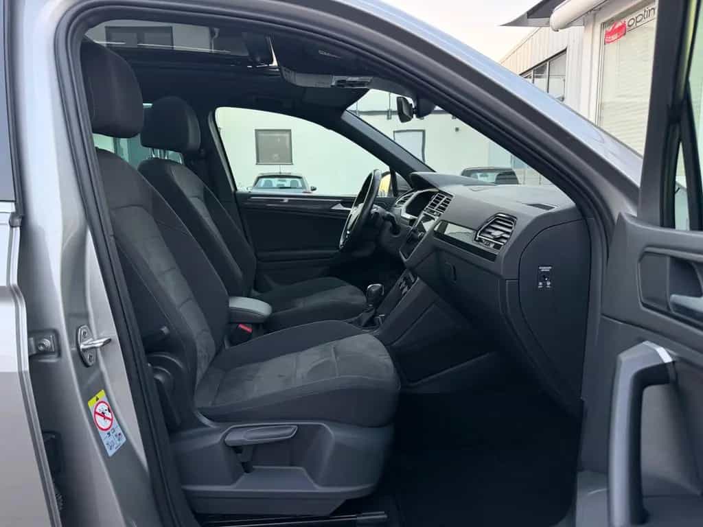 Volkswagen Tiguan 2.0 TSI 4Motion R-Line/PANO/AHK/8FACH/ACC 08/2019-photo-21