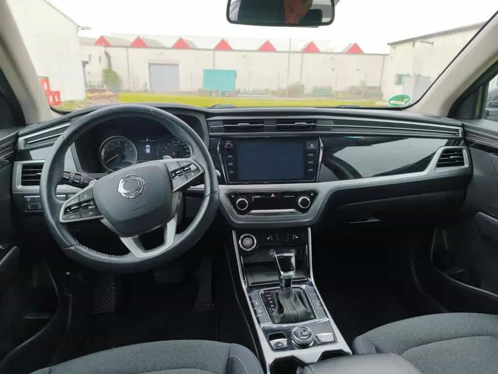 Ssangyong Korando 1.5 T-GDI Benzin Ruby 4WD Autom. 01/2023-photo-2