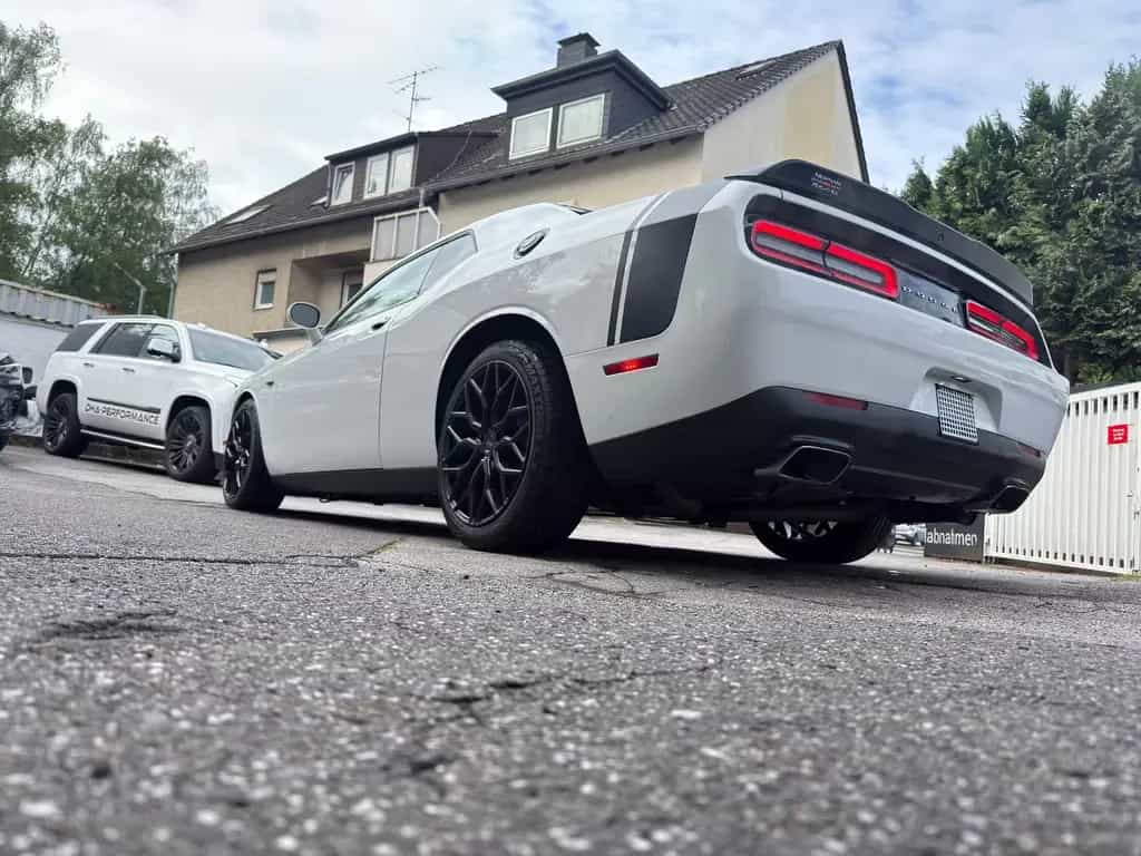 Dodge Challenger 5.7 R/T SHAKER*LED*ALCANTARA*GARANTIE 02/2020-photo-11