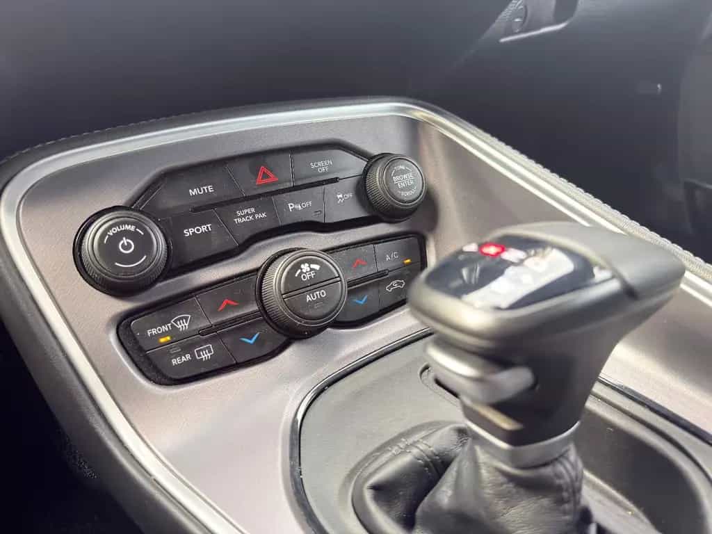 Dodge Challenger 5.7 R/T SHAKER*LED*ALCANTARA*GARANTIE 02/2020-photo-28