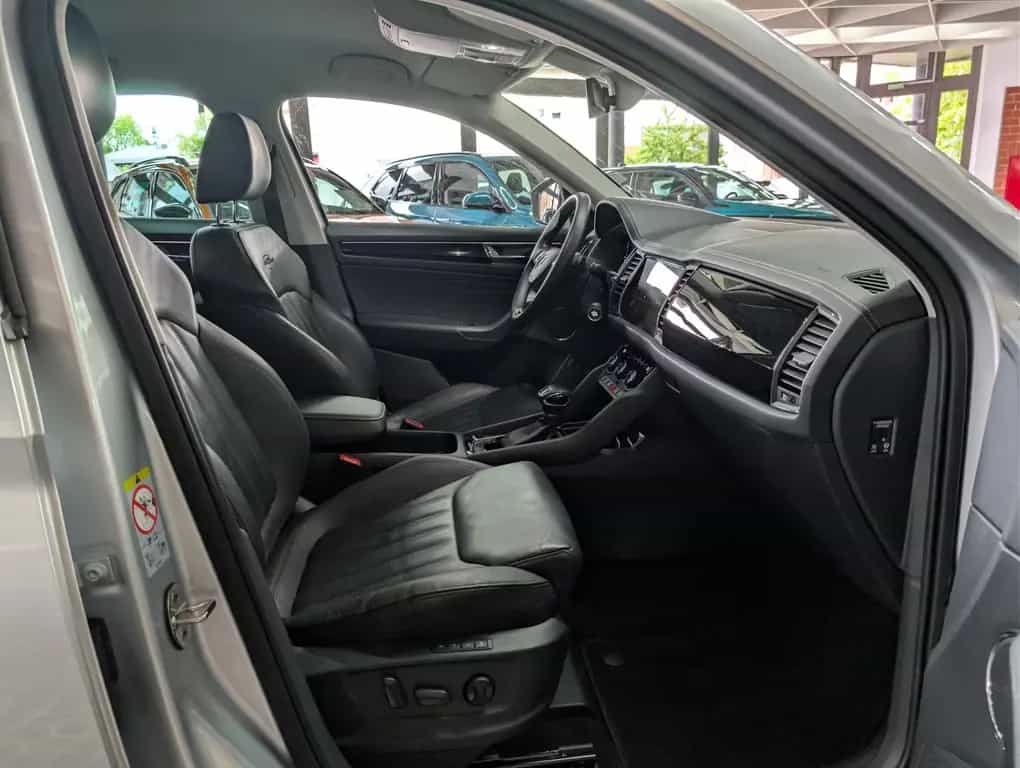 Skoda Kodiaq L&K 4x4 CANTON LEDER 360° ACC MEMO VIRT 02/2022-photo-18