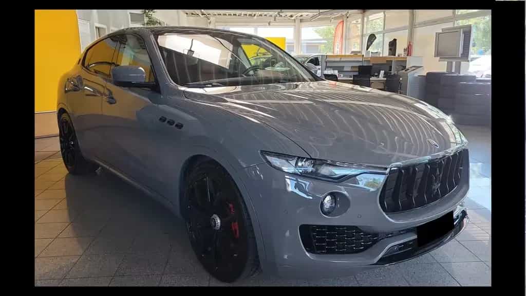 Maserati Levante 3.0 Turbo V6 "Premium Lackierung" Sound 01/2017-photo-10