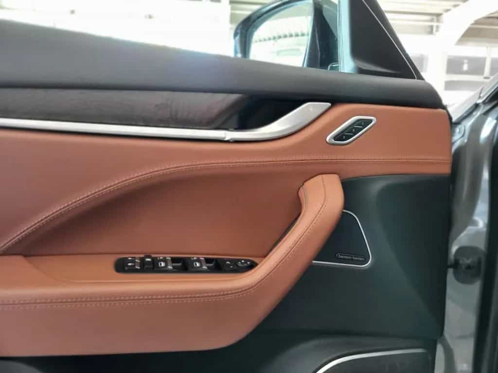 Maserati Levante 3.0 Turbo V6 "Premium Lackierung" Sound 01/2017-photo-18