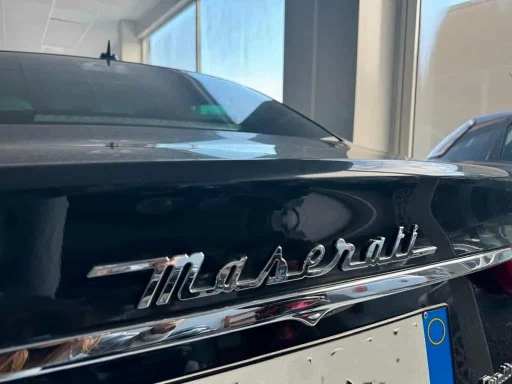 Maserati Quattroporte V6 430 CV S Q4 10/2013-photo-2