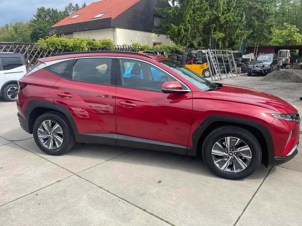 Hyundai TUCSON 1,6 Klima/Kamera/Navi CarPlay/SitzHeiz/LE 05/2023-photo-1