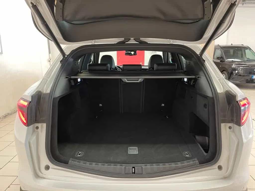 Alfa Romeo Stelvio Ti 2.2 Turbo Diesel Q4 210cv 07/2023-photo-14