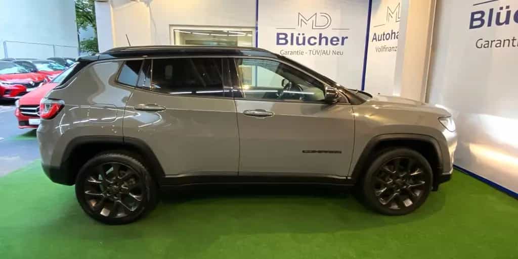 Jeep Compass S Sportpaket Automatik Sonderedition 10/2021-photo-3