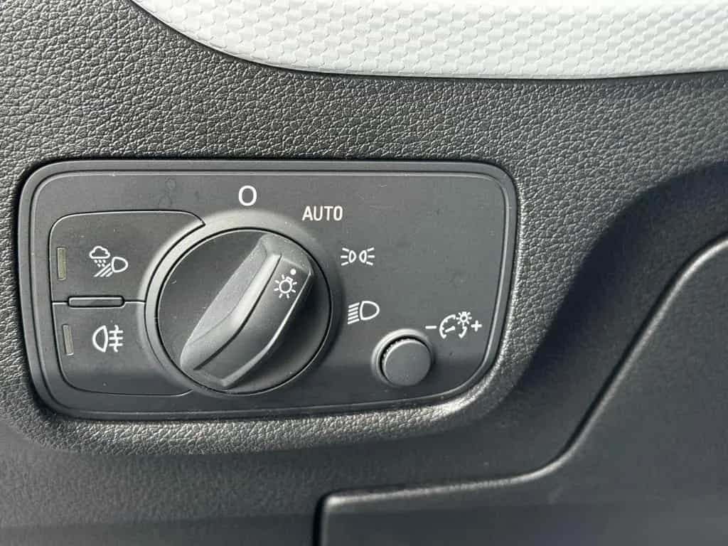 Audi Q2 35 TDI quattro S Tronic*LED*AHK*DAB*TEMP*KeyL 07/2020-photo-10