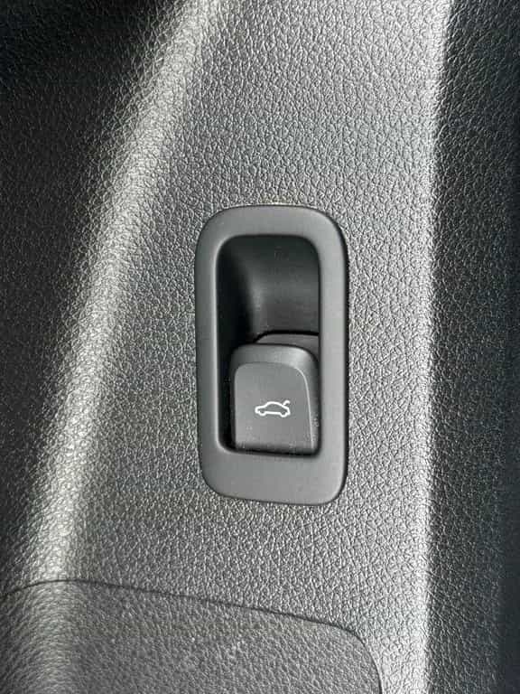 Audi Q2 35 TDI quattro S Tronic*LED*AHK*DAB*TEMP*KeyL 07/2020-photo-17