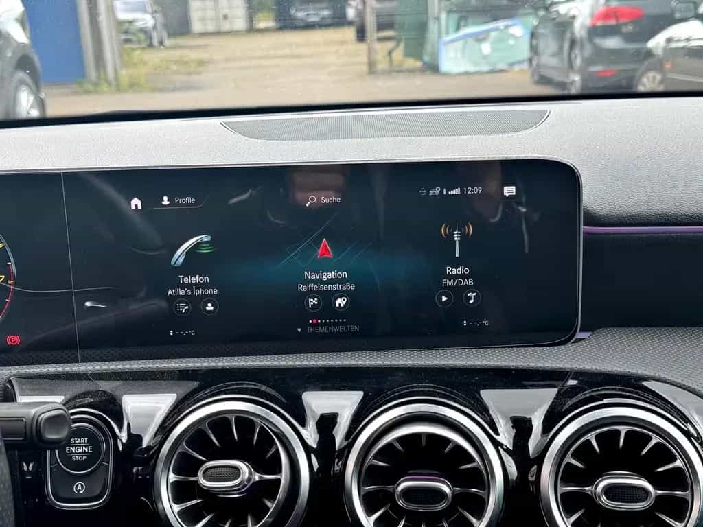 Mercedes-Benz A 250 Limo 4Matic AMG Line Leder/Navi/Burmester 07/2019-photo-10