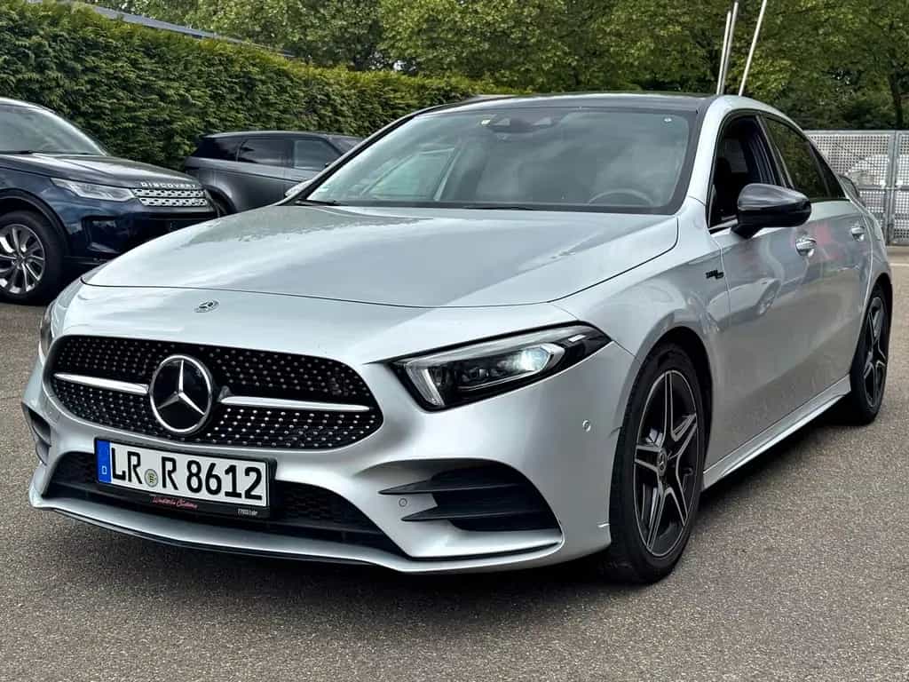 Mercedes-Benz A 250 Limo 4Matic AMG Line Leder/Navi/Burmester 07/2019-photo-5