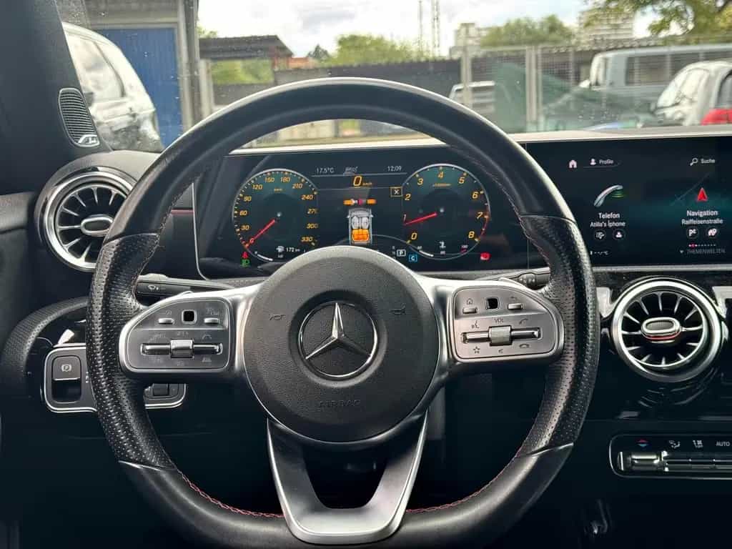 Mercedes-Benz A 250 Limo 4Matic AMG Line Leder/Navi/Burmester 07/2019-photo-9