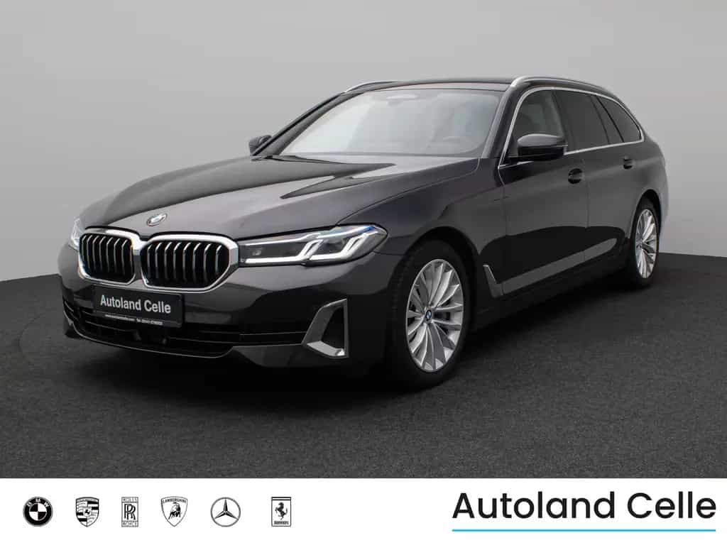 BMW 5 Series 540d xD LuxuryLine Panorama Laser Kamera HUD H/K 11/2022-photo-0